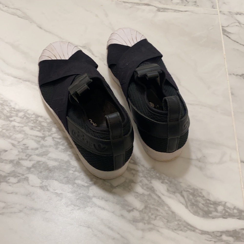 Adidas Shell Toe Slip On - Picture 4 of 5